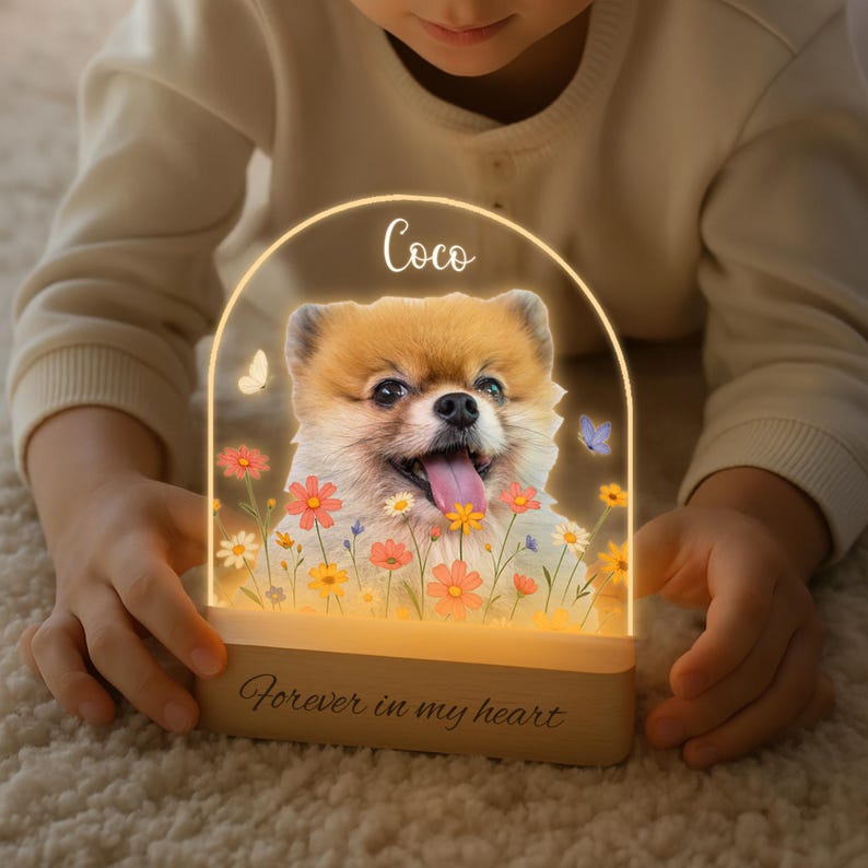 Personalized Pet Memorial Night Light: Custom Photo Lamp