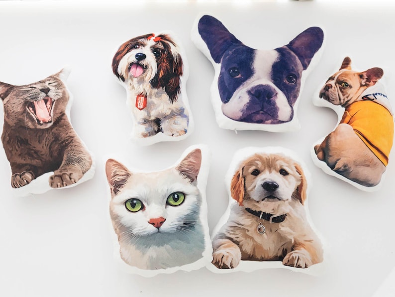 Custom Pet Shape Pillow | Cat Photo Cushion | Personalized Dog Portrait Gift | Unique Keepsake for Dog Lovers | Pet Memorial Pillow