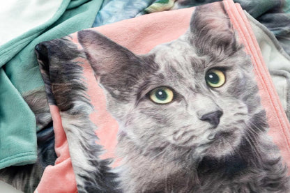 Personalized Pet Photo Blanket: Custom Fleece Dog/Cat Mom Gift