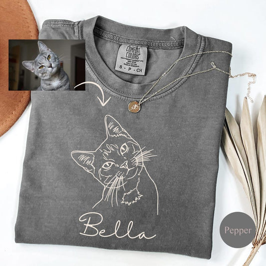 Custom Pet T-shirt with Pet photo and name, Personalized Pet Portrait Shirt, Custom Dog Cat Graphic Tee, Pet Lover Gift, Dog Lover shirt