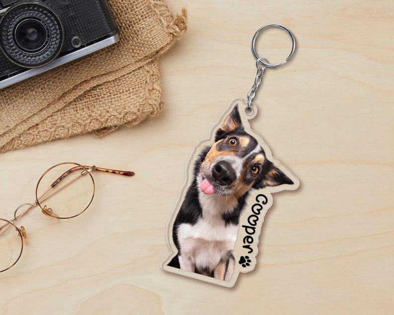 Custom Pet Keychain, Pet Portrait Keychain, Personalized Pet Photo Keychain, Dog Keychain, Cat Memorial Gift, Holiday Gift for Pet Lovers
