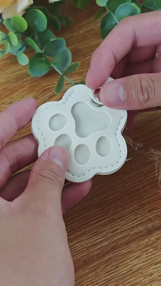 Personalized Pet Portrait Keychain, Fur Memorial, Paw Print Leather Pouch