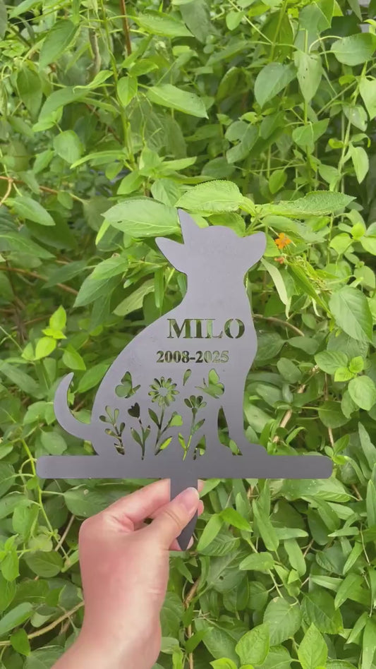 Custom Chihuahua Memorial Garden Stake – Personalized Pet Loss Gift